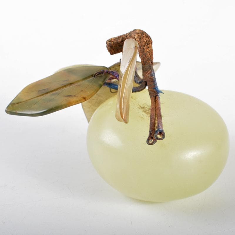 中国　玉石白玉彫刻　桃　置物　時代箱付　M　R5371