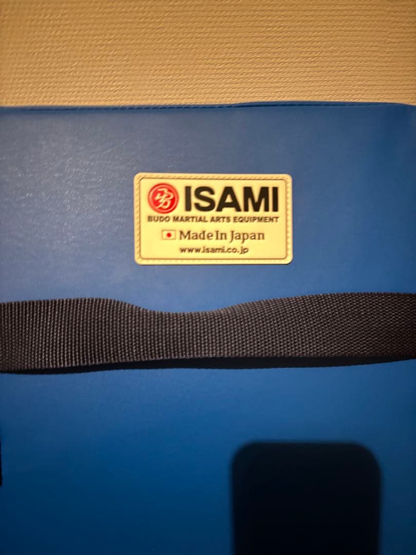 青い長方形キックミット