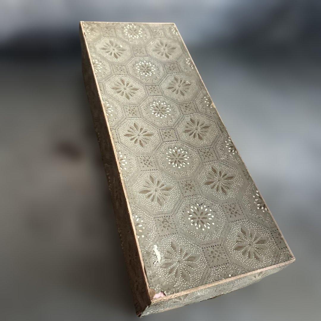 曰く付き…オレンジ色の和装ドレス日本人形