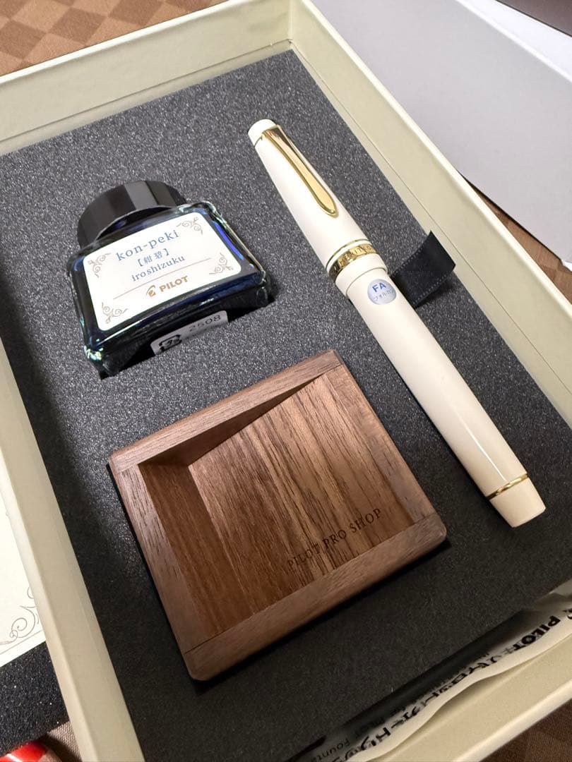 パイロット万年筆912限定出航、ペン先FA