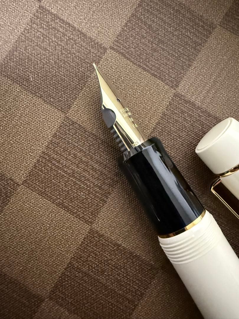 パイロット万年筆912限定出航、ペン先FA