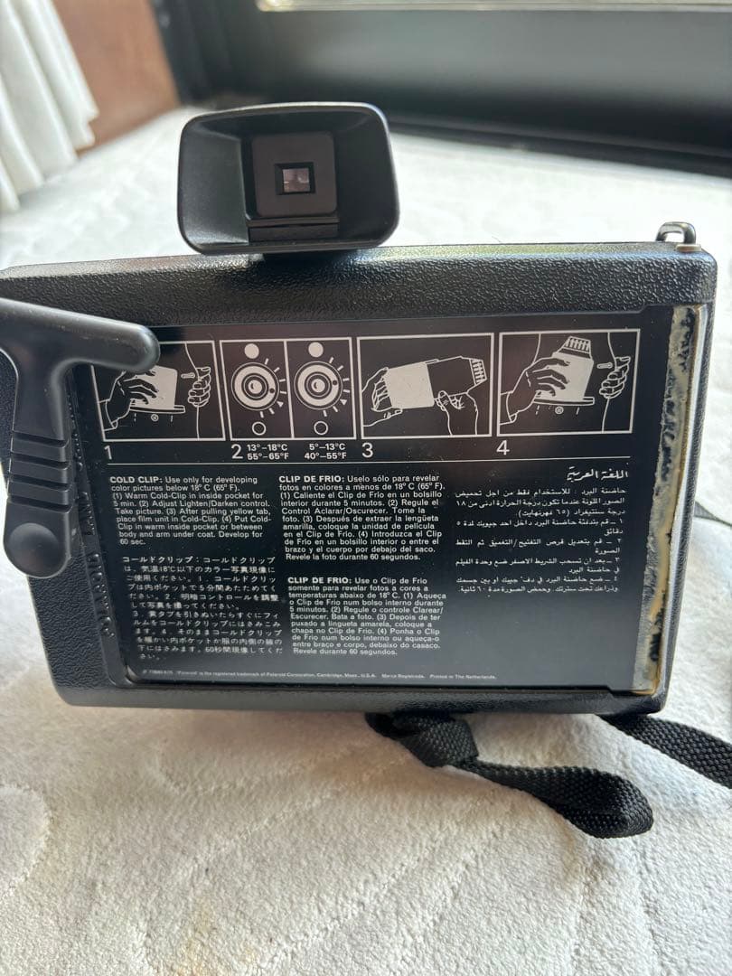 ポラロイドカメラ