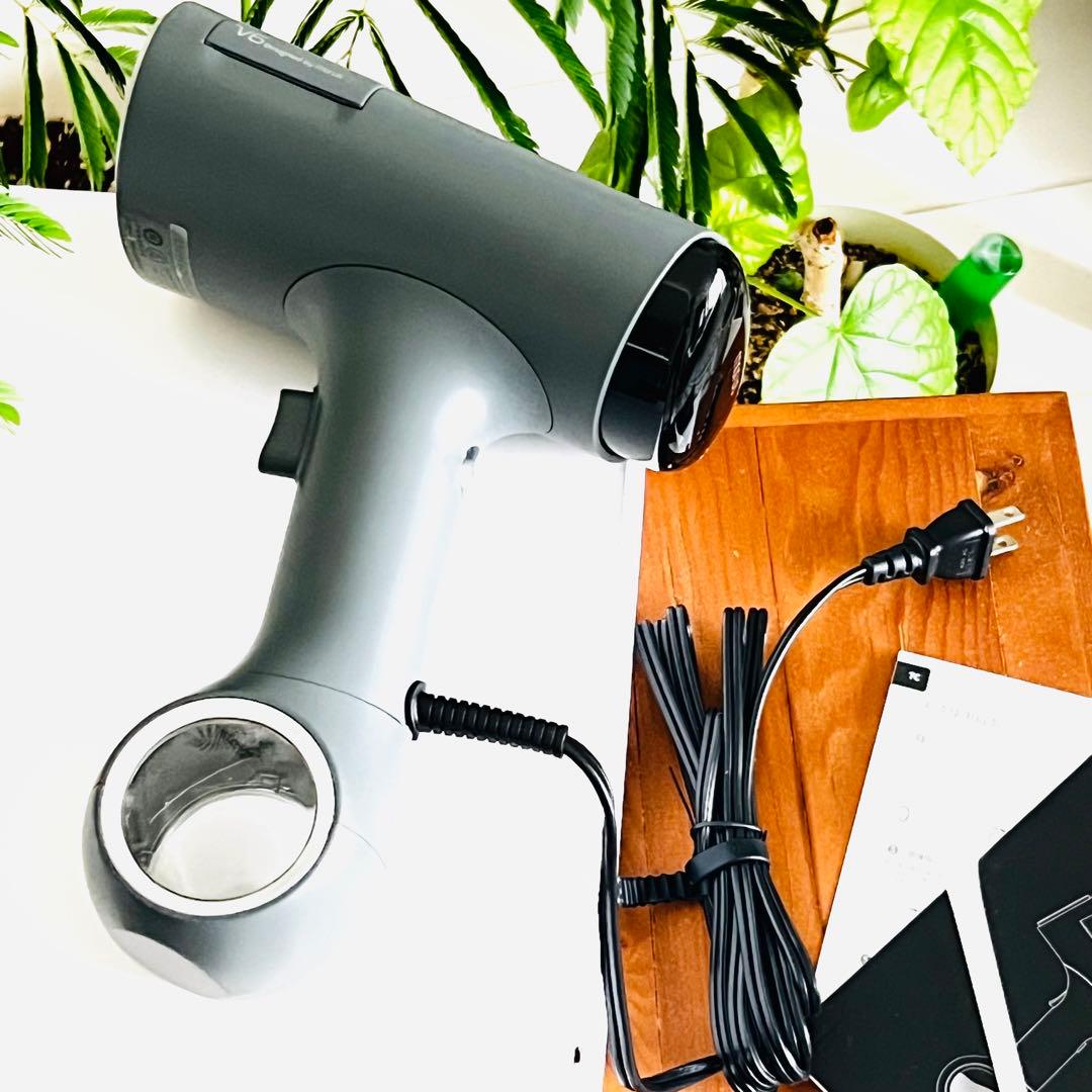 MORUS V6 吸引式衣類スチーマー グレー