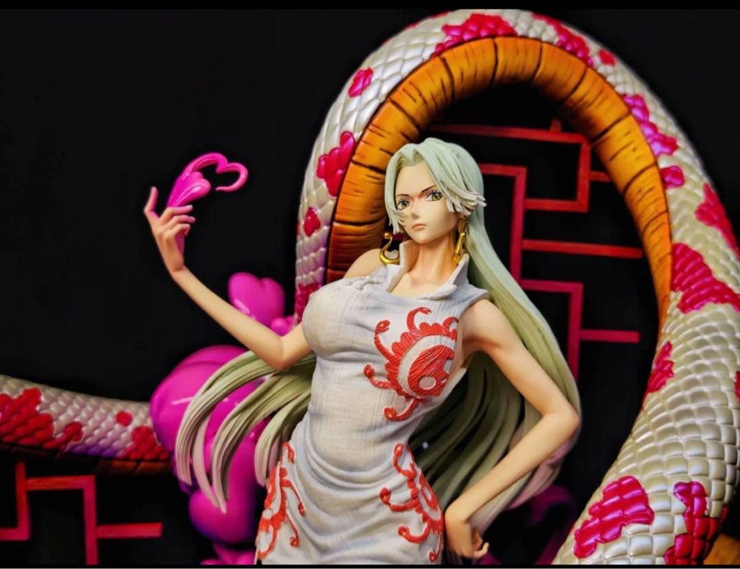 ワンピース　ボア・ハンコック　ガレージキット　フィギュア　完成品