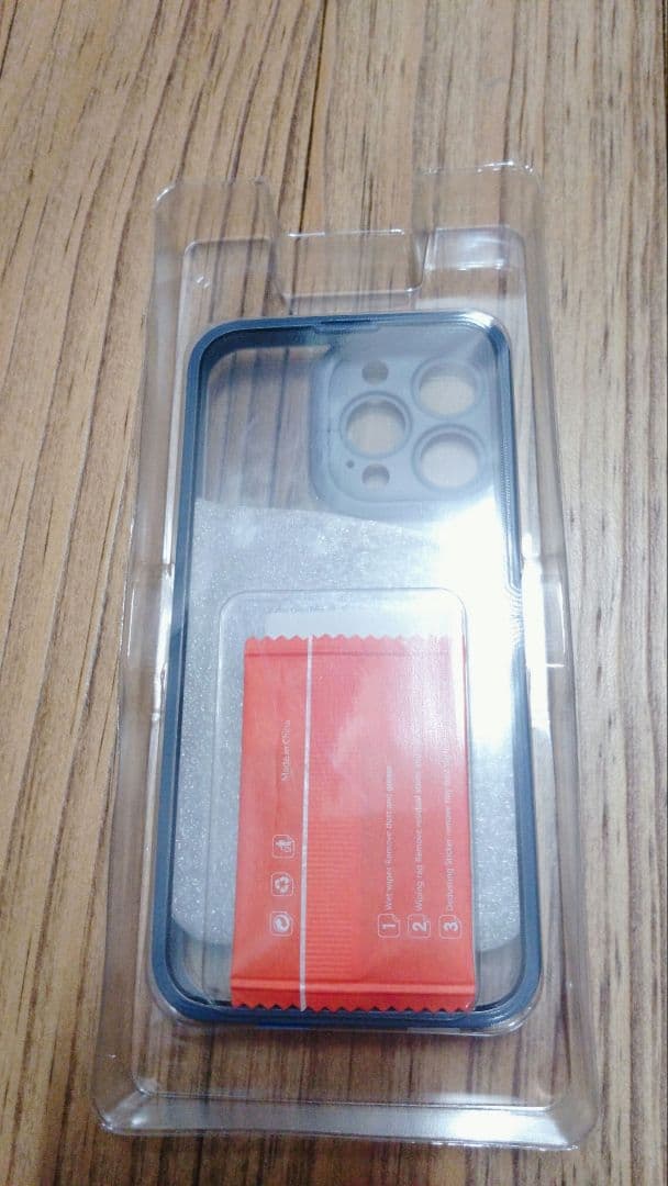 iPhone13Pro 6.1インチSKINNY GLASS カメラ保護 ケース