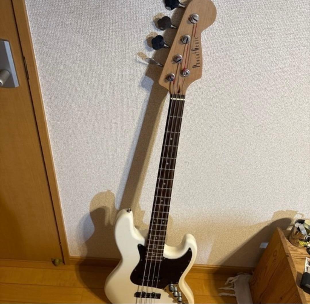 フォトジェニック　エレキベース 4弦