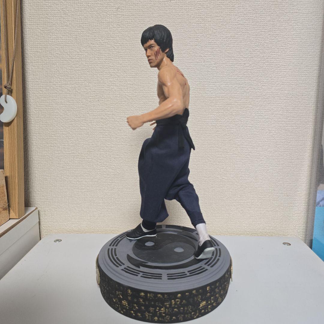 ブルース・リー フィギュア