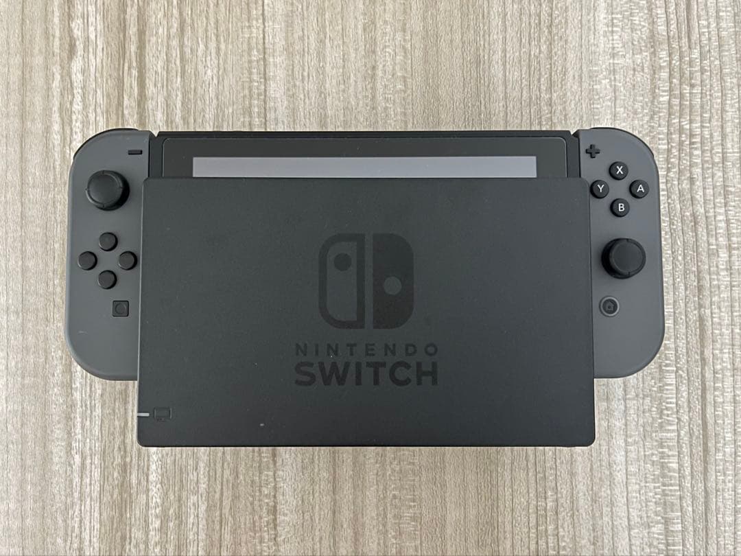 Nintendo Switch 本体（ブラック）＋周辺機器 ※電源アダプタ無