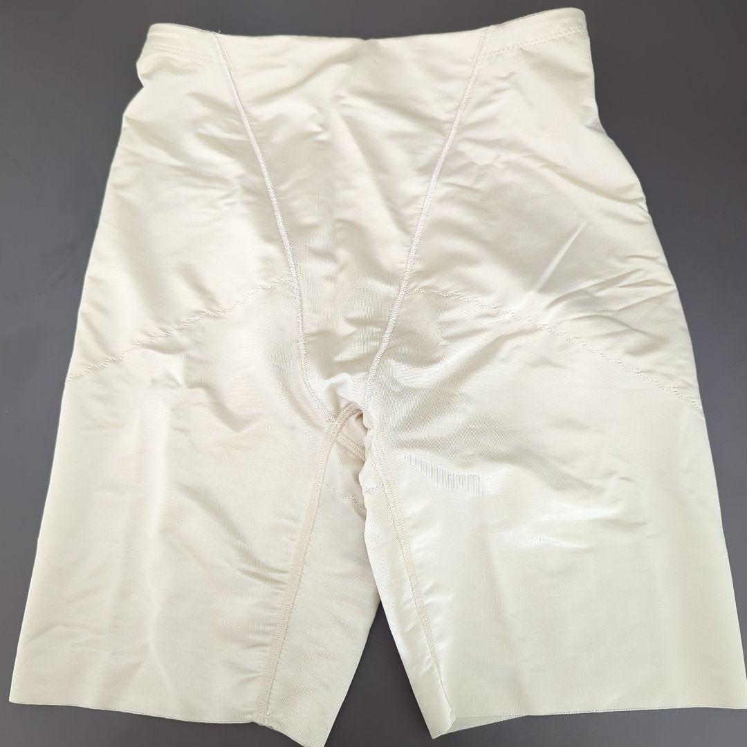 ブライダルインナー BRIDAL BEAUTE　ビスチェ　ガードル