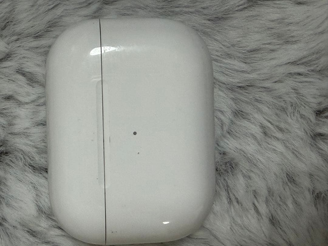 AirPods Pro 2本体 ホワイト 充電ケース付き 左耳イヤホンなし