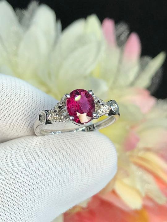 希少　非加熱　ルビー　ピジョンブランド系　ダイヤモンドk18wgリング