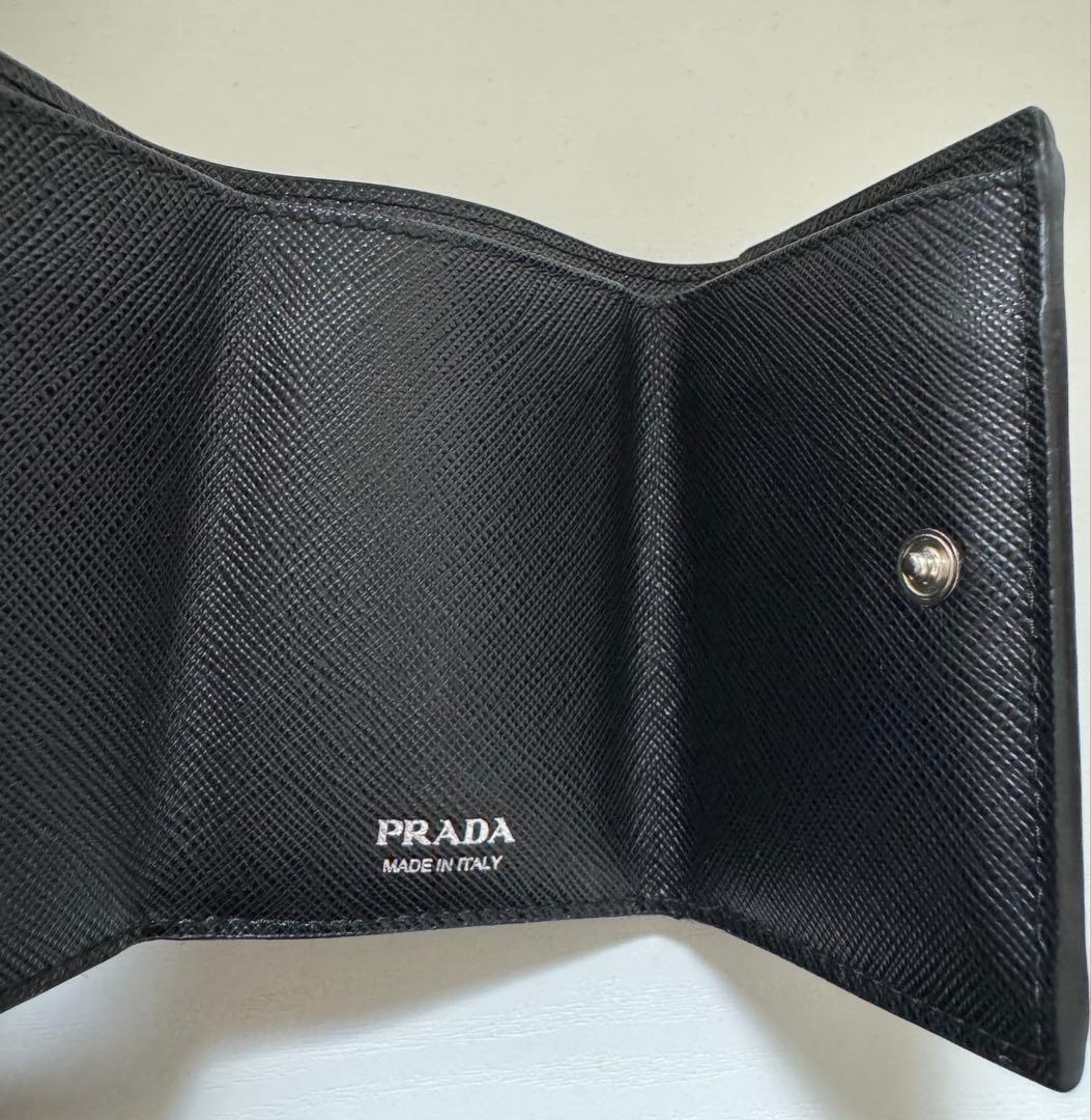 PRADA サフィアーノ 三つ折り財布