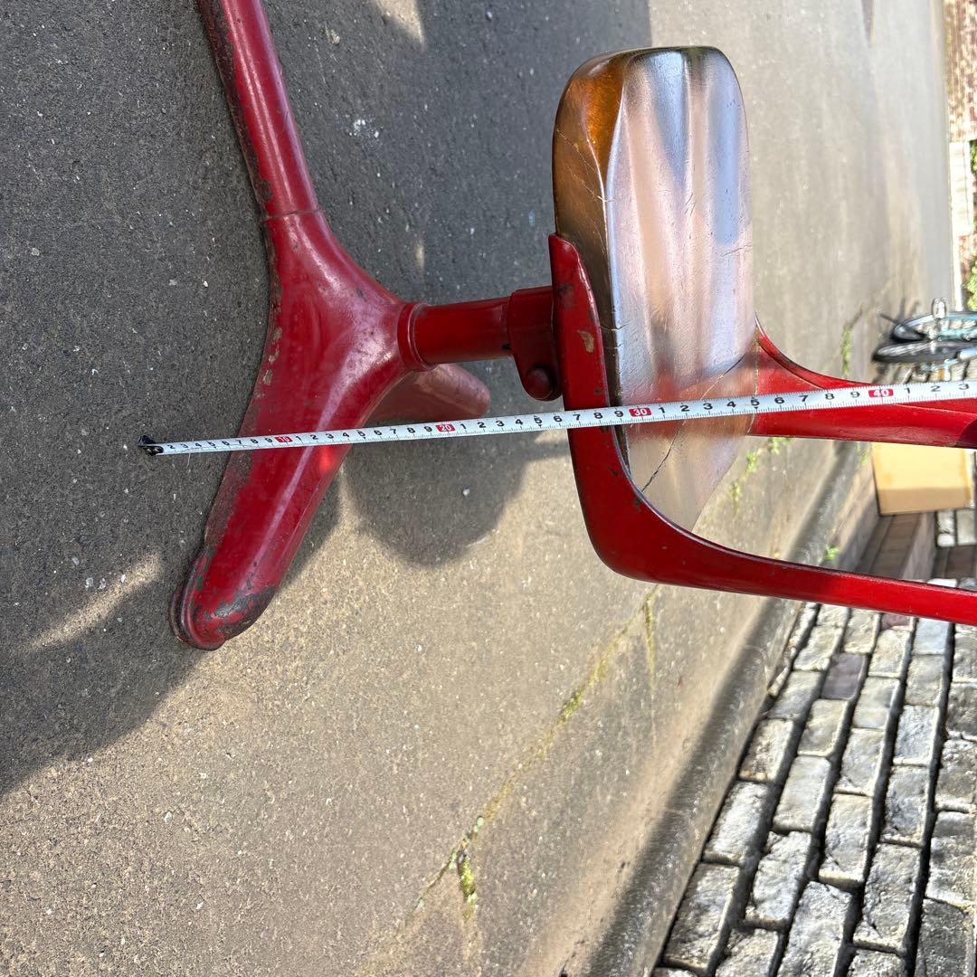 アンティーク　子供用 赤い机　椅子付き