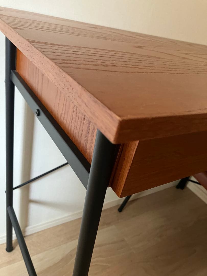 Niko and デスク 2引き出し付き　デスクのみ