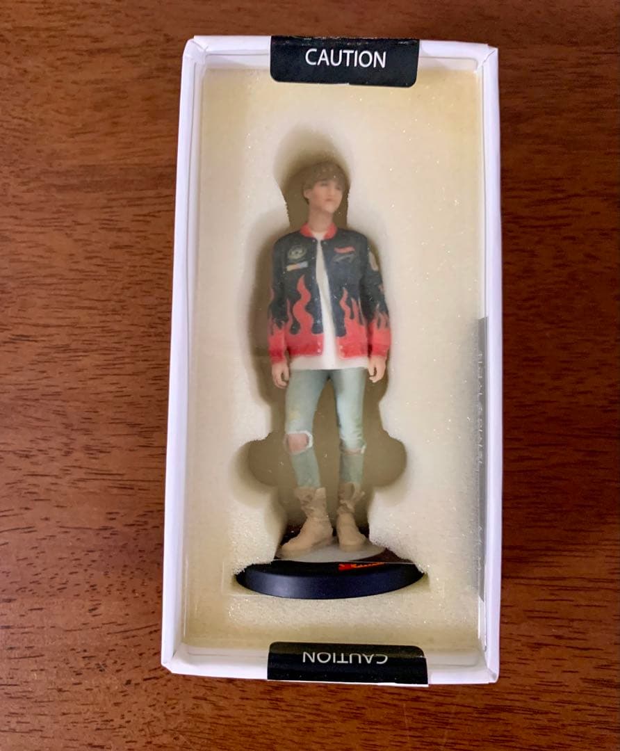 BTS 防弾少年団 SK telecom テレコム公式　フィギュア　ユンギ