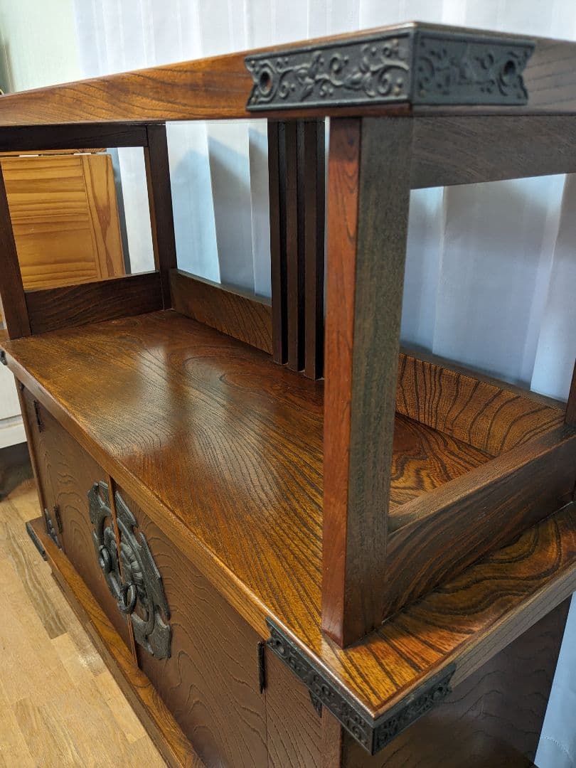 岩谷堂風　民芸家具　古民家　家具　モダン　鉄器　飾り棚　茶棚