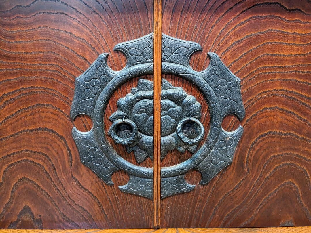 岩谷堂風　民芸家具　古民家　家具　モダン　鉄器　飾り棚　茶棚