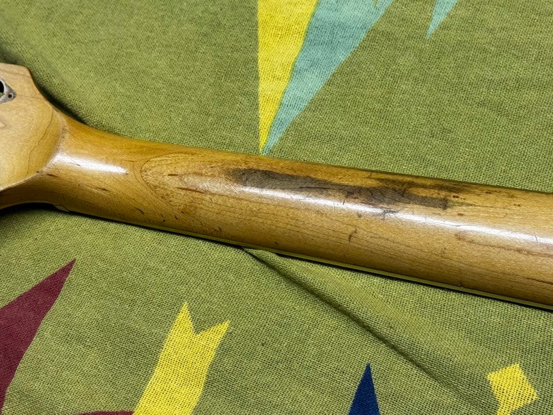 ジャンク品　Grass Roots ベース