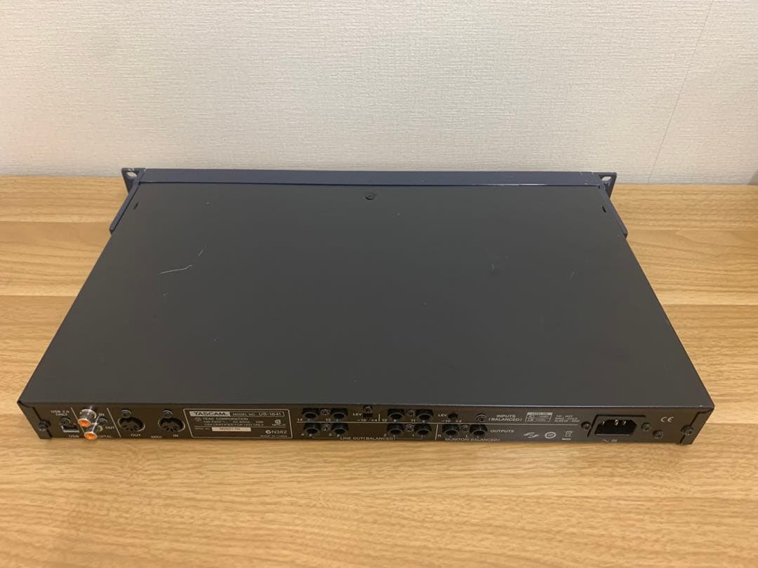 【廃盤品】TASCAMタスカム MIDIオーディオインターフェース US1401