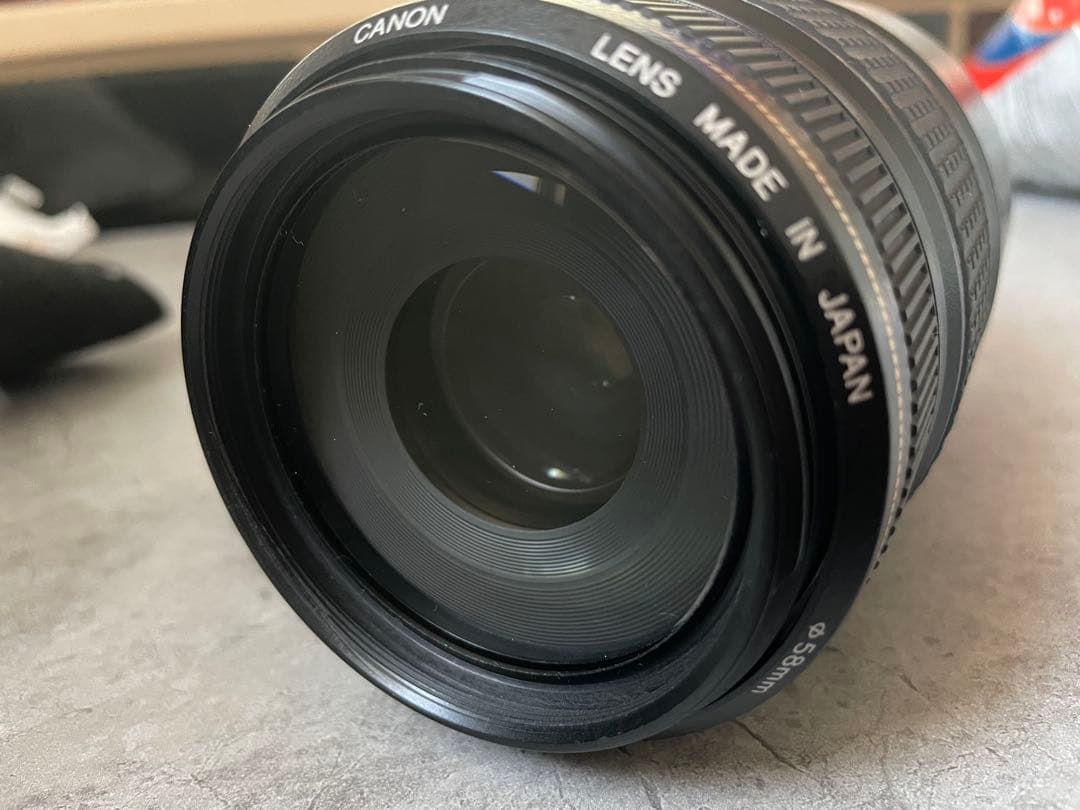 CANON EF 75-300mm ズームレンズ