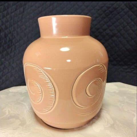 超レアー、スージークーパー、アールデコ、手彫り模様の花びん、約100年前の作品