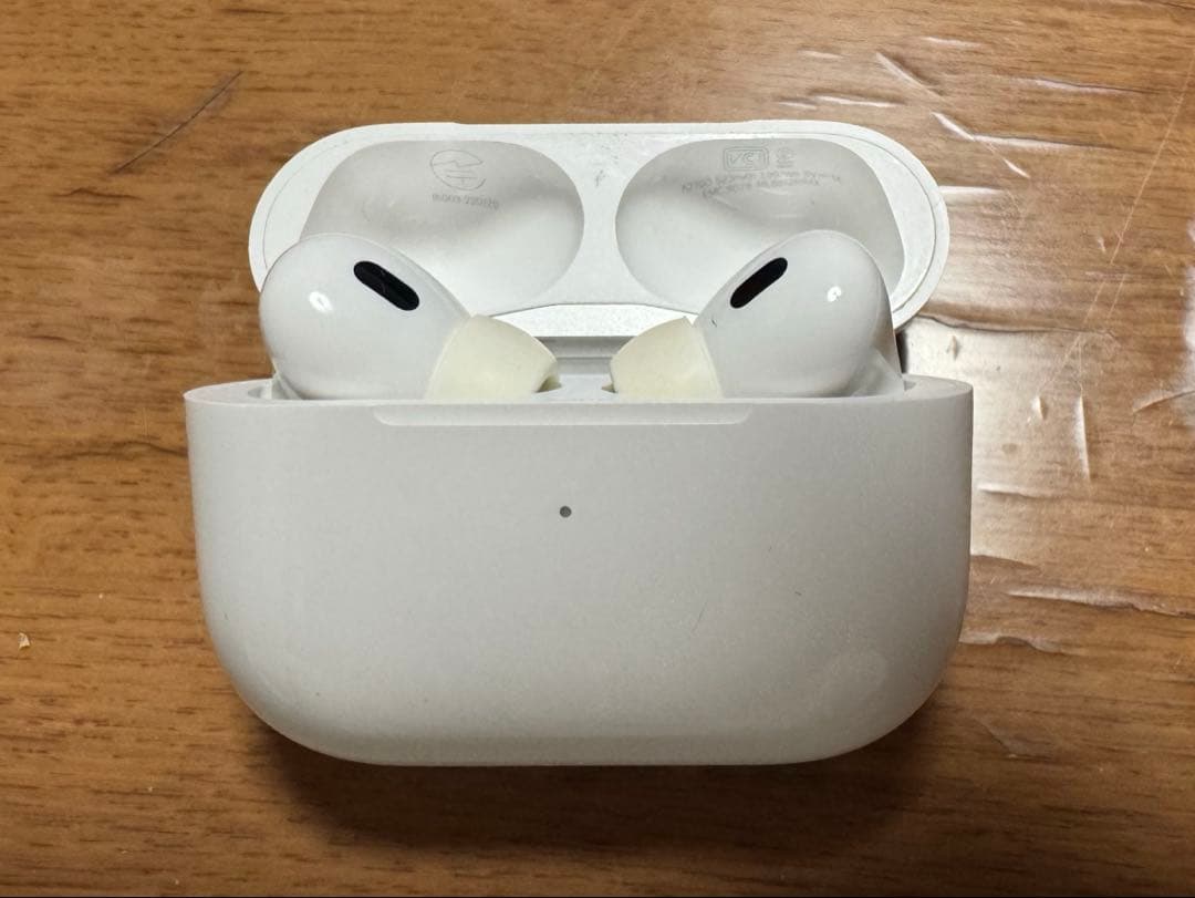 AirPods Pro2 本体 充電ケース・ケーブル付き