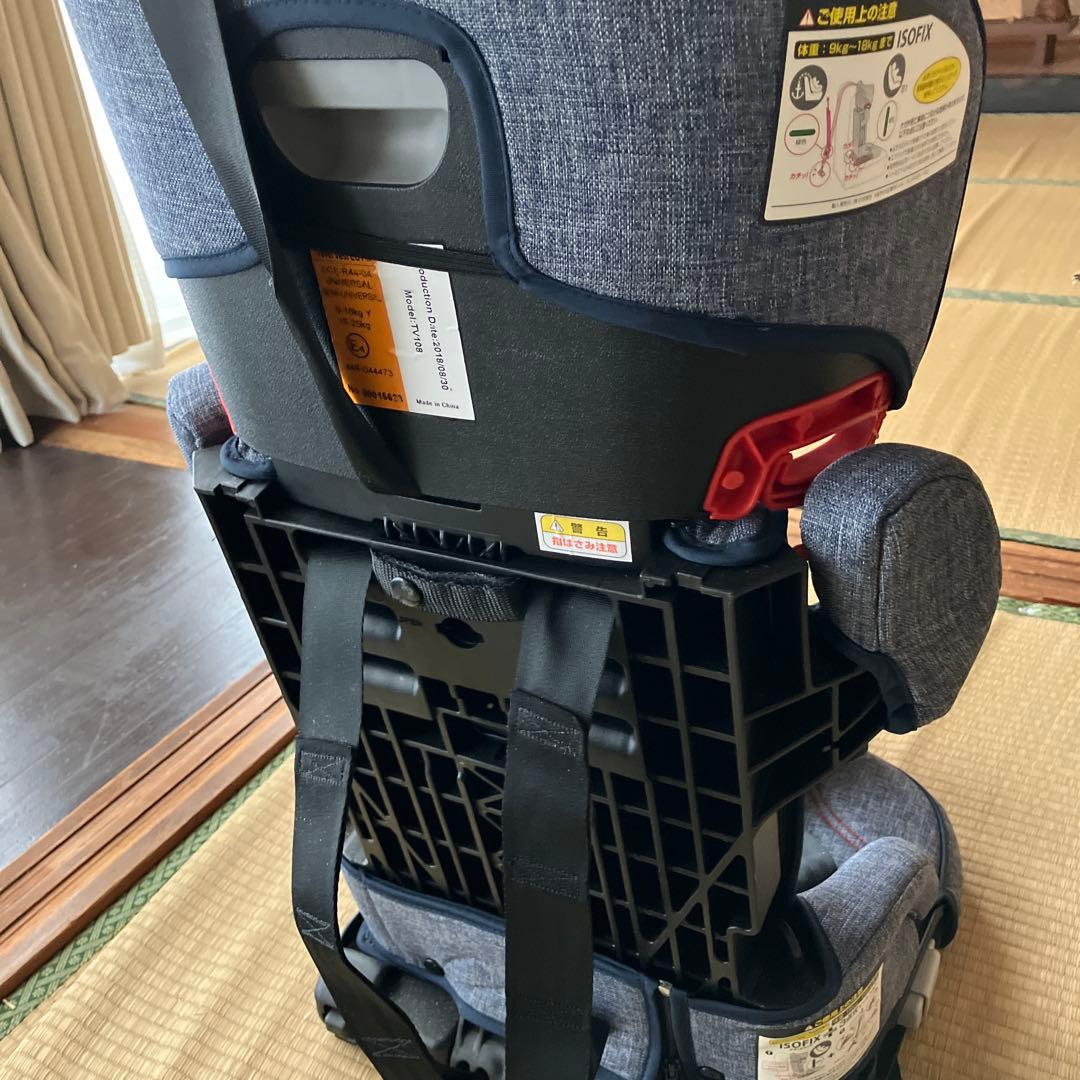 期間限定値下げ　ジュニアシート　チャイルドシート　コンパクト　トラベルベスト