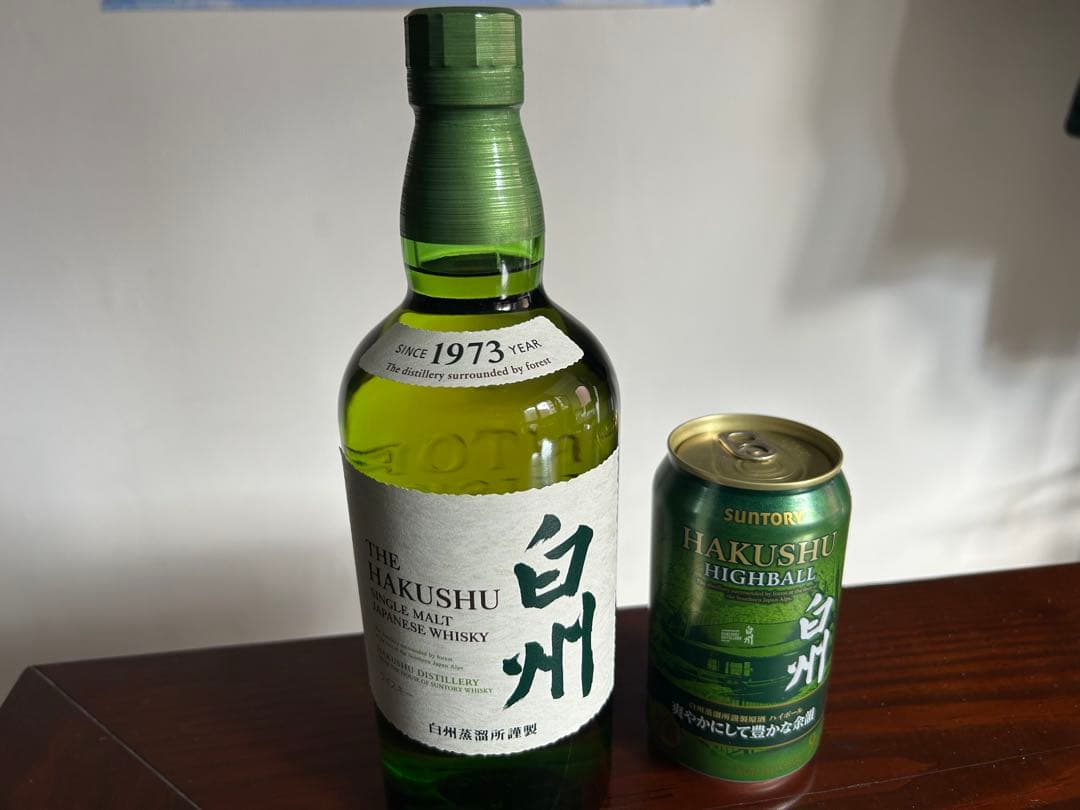 白州 シングルモルトウイスキー 700ml1本と白州ハイボール缶350ml1缶