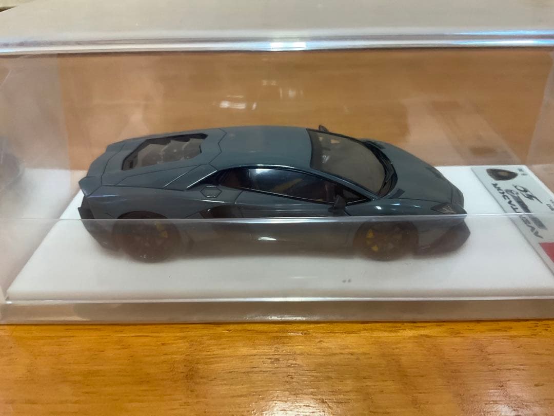 メイクアップ　1/43 アイドロン　ランボルギーニ　アヴェンタドール