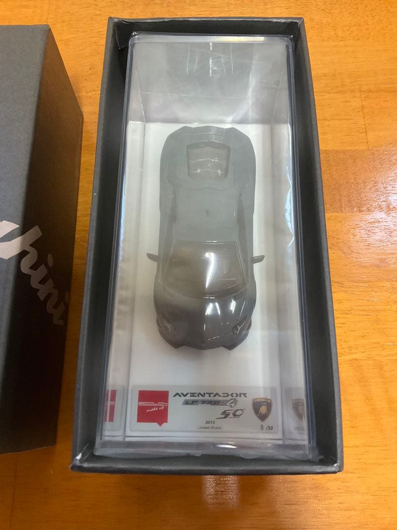 メイクアップ　1/43 アイドロン　ランボルギーニ　アヴェンタドール