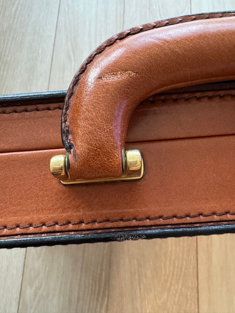 よしおページ　TUMI レザーアタッシュケース