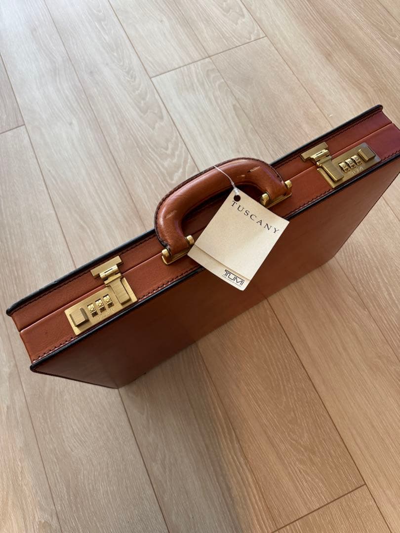 よしおページ　TUMI レザーアタッシュケース