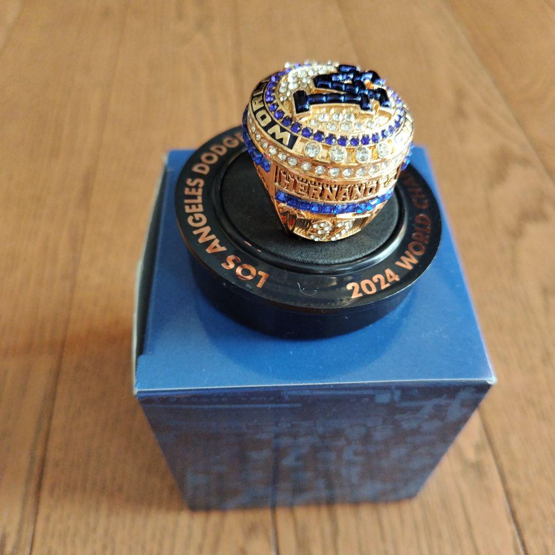 【祝優勝】テオスカーヘルナンデス ボブルヘッド＆チャンピオンリングレプリカセット