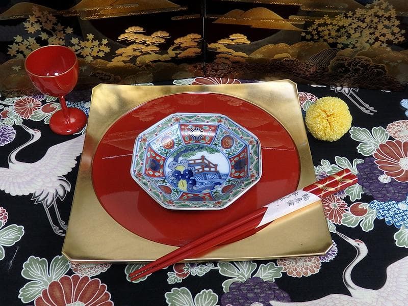 大聖寺伊万里　菊に龍　岩に欄干の図　八角４寸皿　４枚　D702AS-fbho