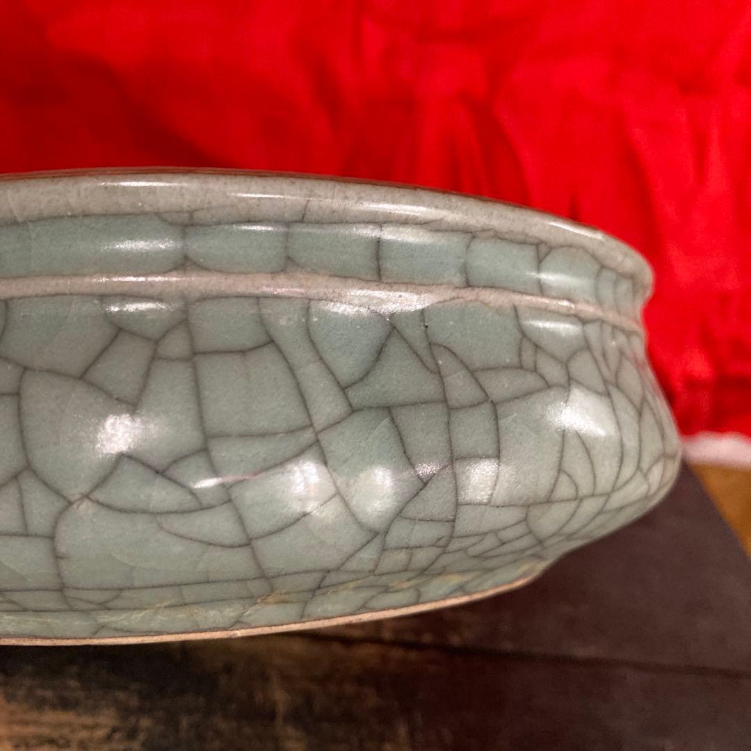 中国　青磁　筆洗　水盤　鉢　「官」銘