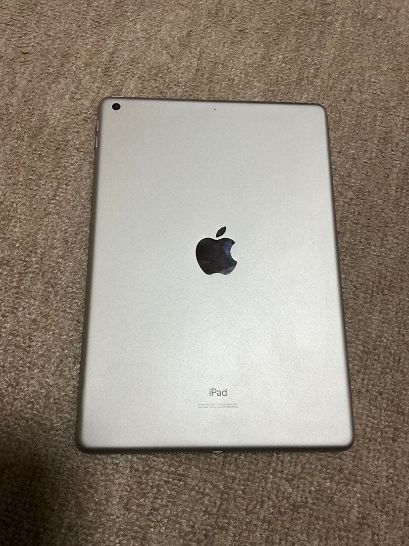 iPad 第7世代 128GB Wi-Fiモデル シルバー