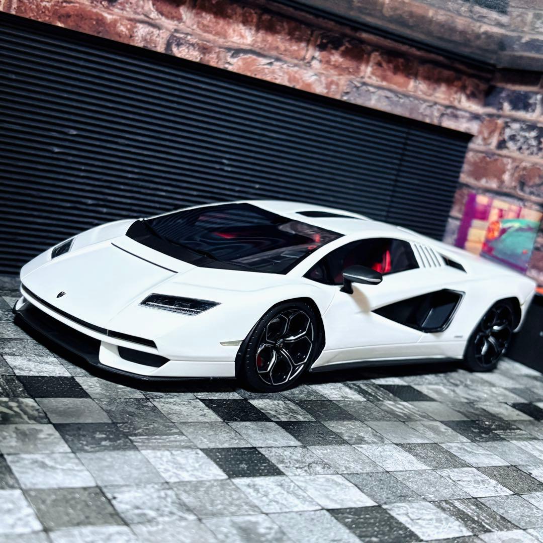 1/18 TOP SPEED ランボルギーニ カウンタック LPI 800-4