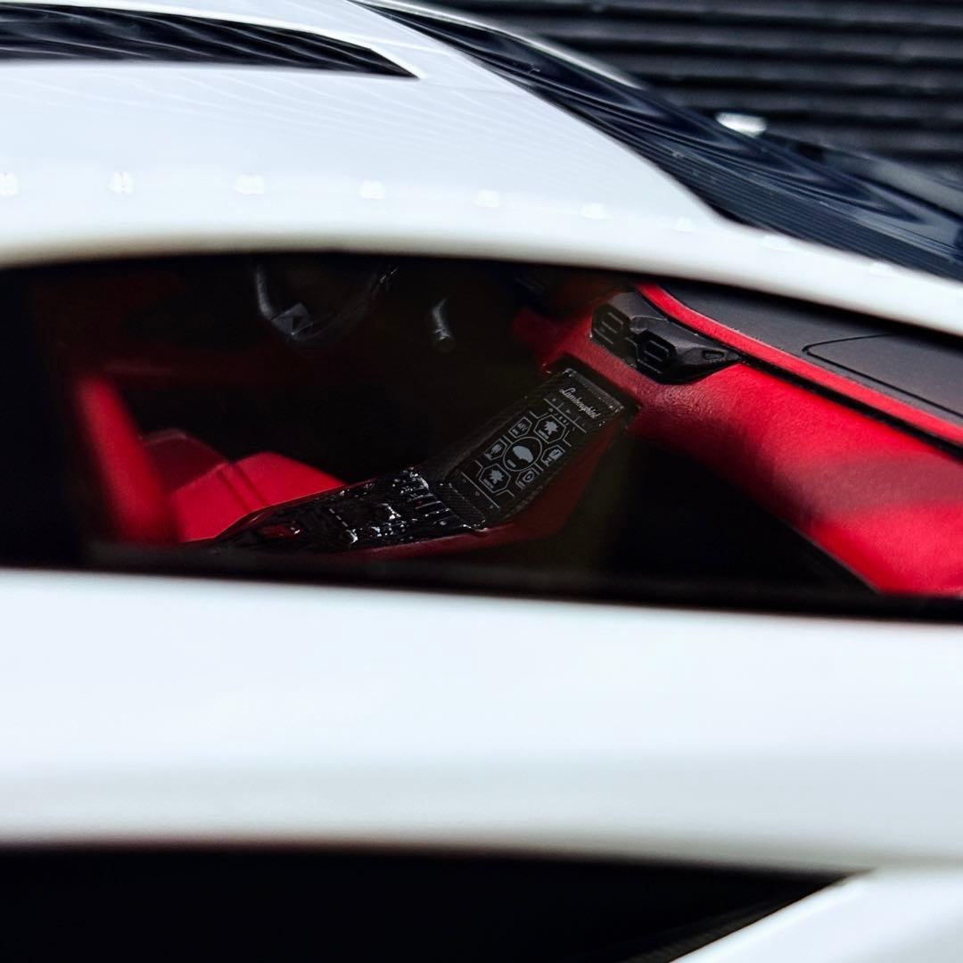 1/18 TOP SPEED ランボルギーニ カウンタック LPI 800-4