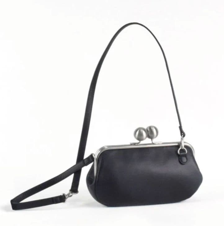 【新品未使用品】カワカワ　3way ブラック がま口ショルダーバッグ