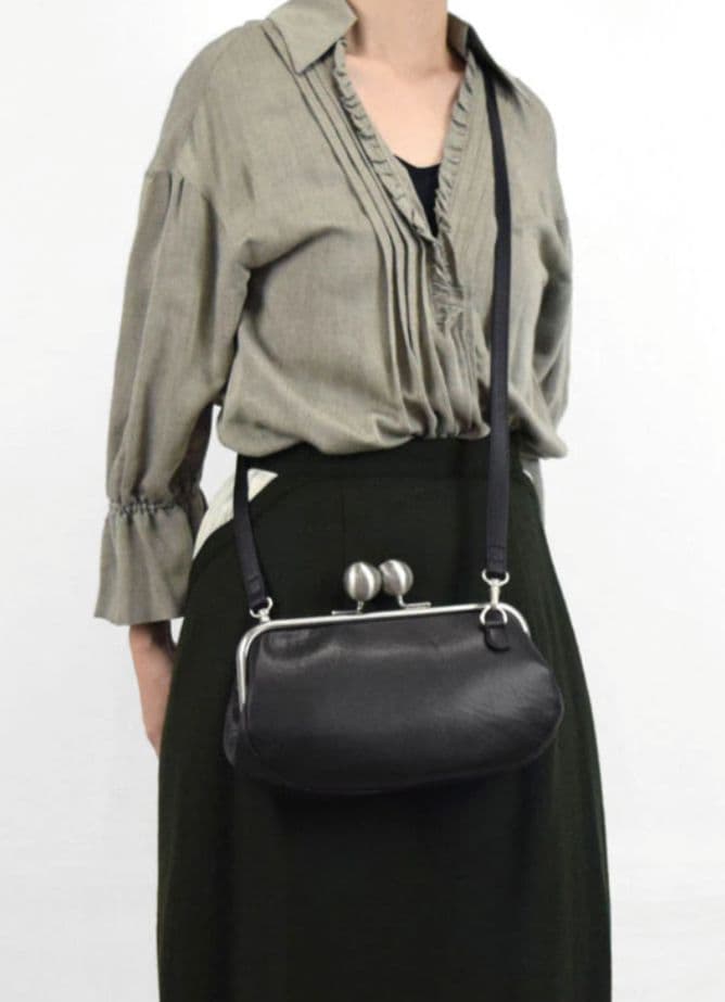 【新品未使用品】カワカワ　3way ブラック がま口ショルダーバッグ