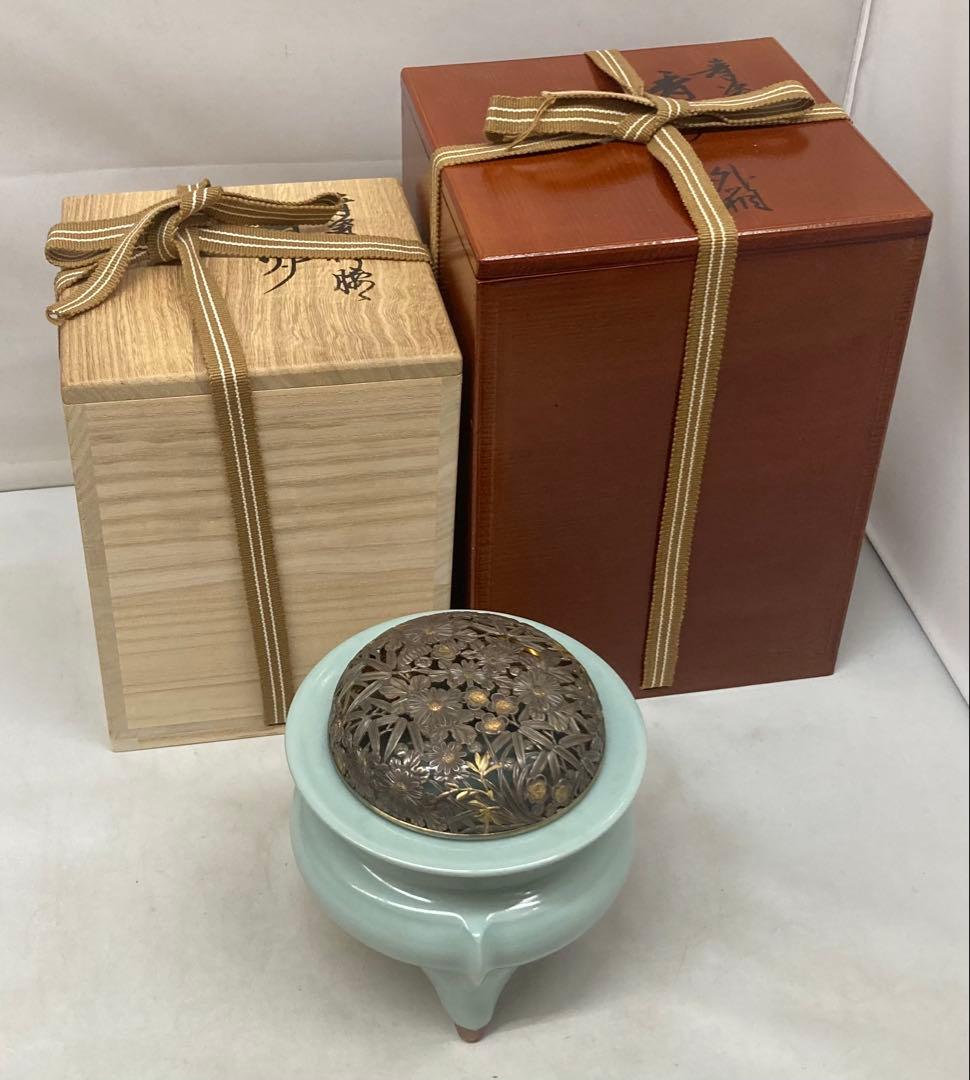 B507s「青瓷袴腰 香炉」諏訪蘇山作純銀四君子肉彫火舎　松與堂造　共箱　京都