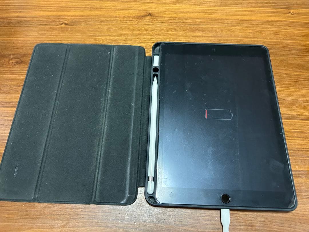 【iPad第7世代】アップルペンシル・ケース付き｜値下げしました