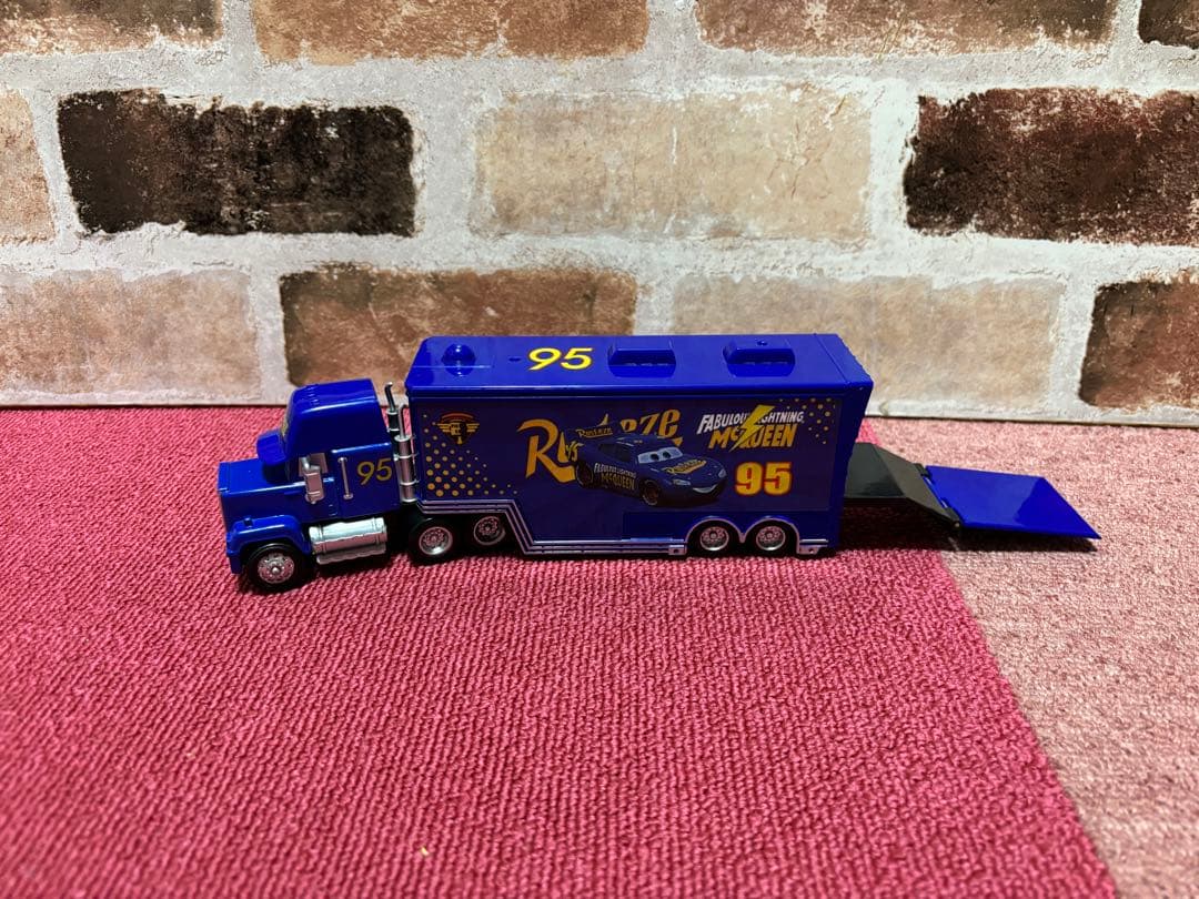 【新品】 カーズ　マックトラック トレーラー 11台セット 限定出品