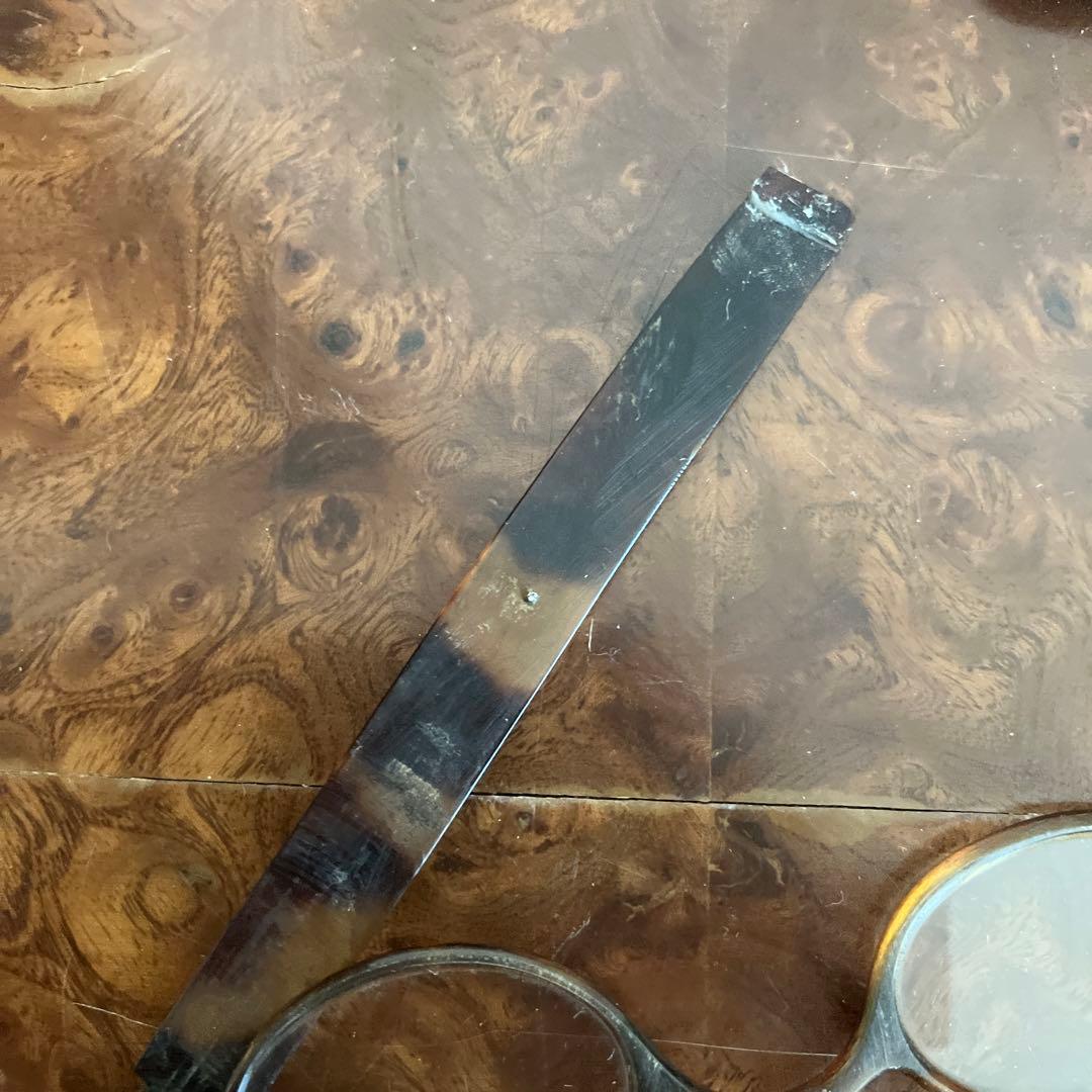 鼈甲のグラス　ルーぺ　老眼鏡　拡大鏡