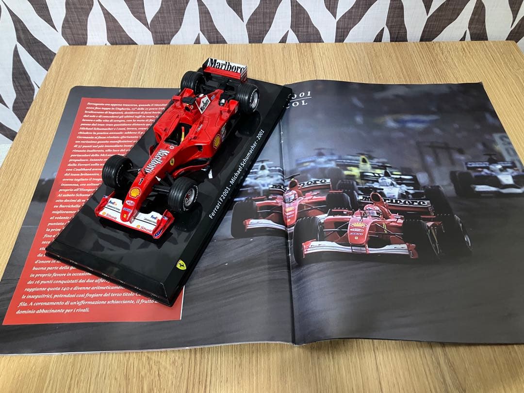 紅い跳馬様　2台セット　専用　F2001 マルボロ仕様　F1コレクション