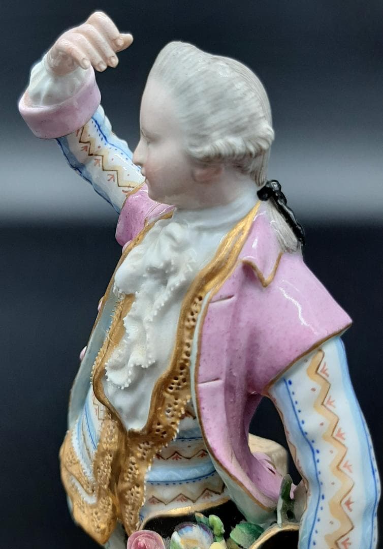 美品古マイセン／アシエ1768年『花摘みの男』大型フィギュリン美品1級品ボタン剣