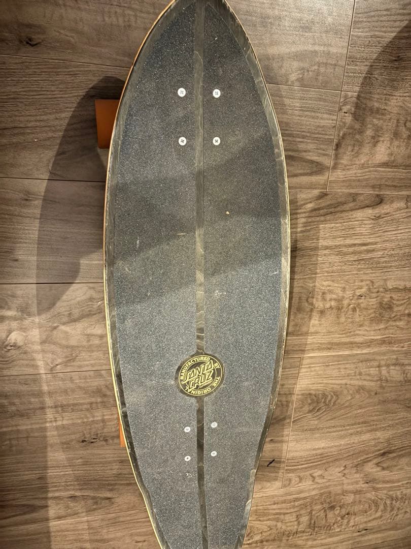 Santa Cruz カーバー　スケボー