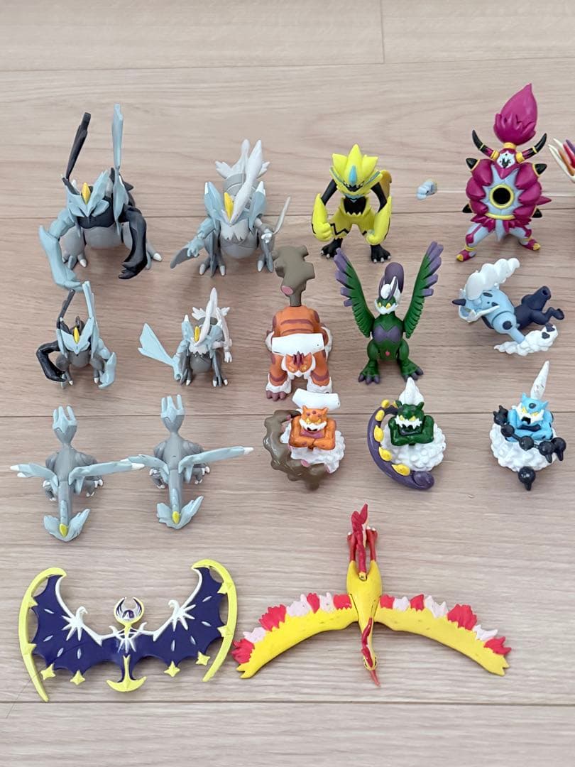 ポケモン缶入り！ポケモンフィギュア 約117体セット　(おまけ付き)