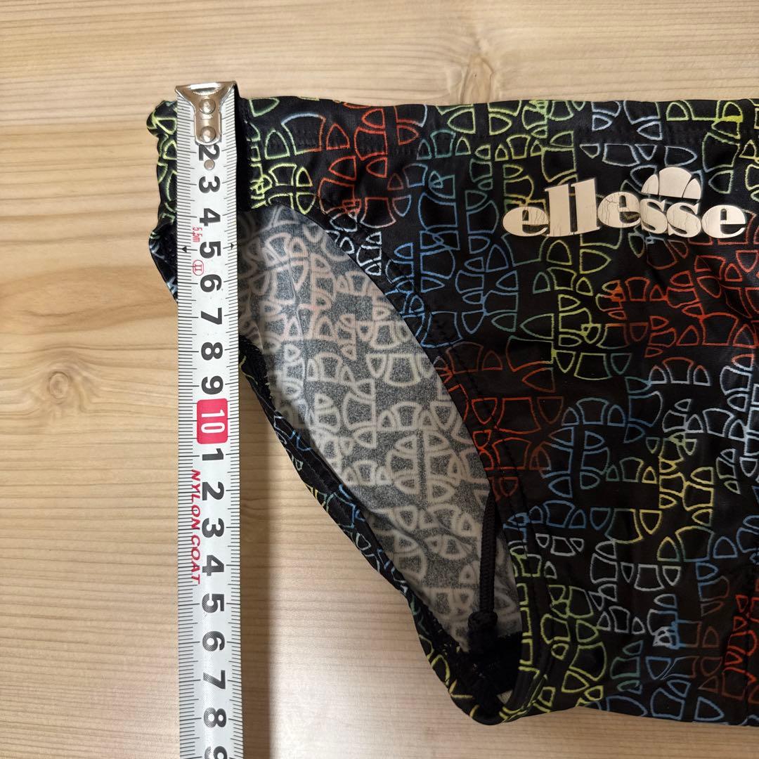 新品タグ付き　エレッセ　メンズ競泳水着　Vパン　ブーメラン