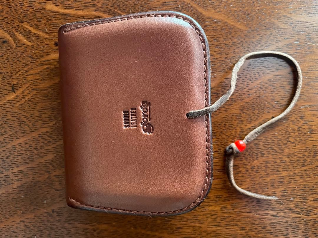 ゴローズ角形小銭入れ